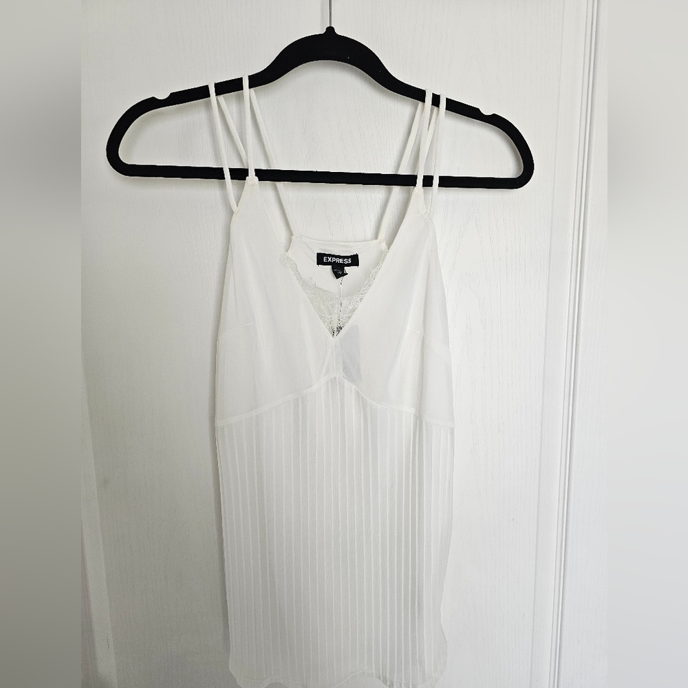 White small Express tank